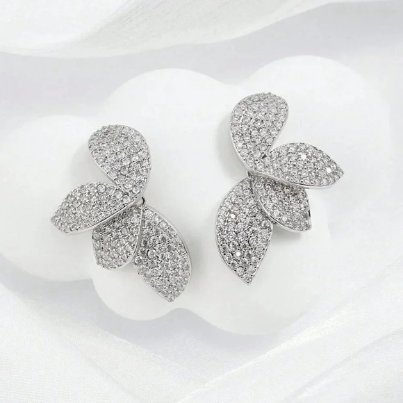 Women's Elegant Copper Irregular-Shaped Earrings - Picture 10 of 14